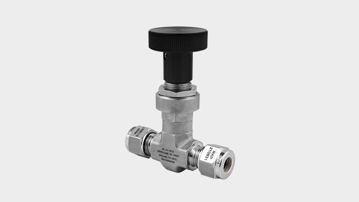 FITOK ML metering valve — round adjustment handle and tube-fitting ends; exact order code determines material and configuration.